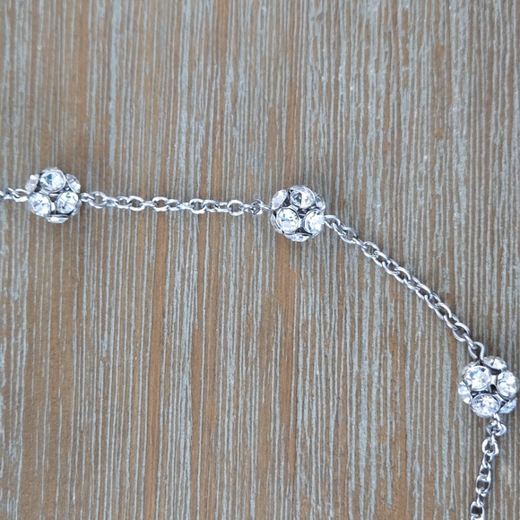 Silvertone Talbots Sparkly Necklace - Picture 5 of 5